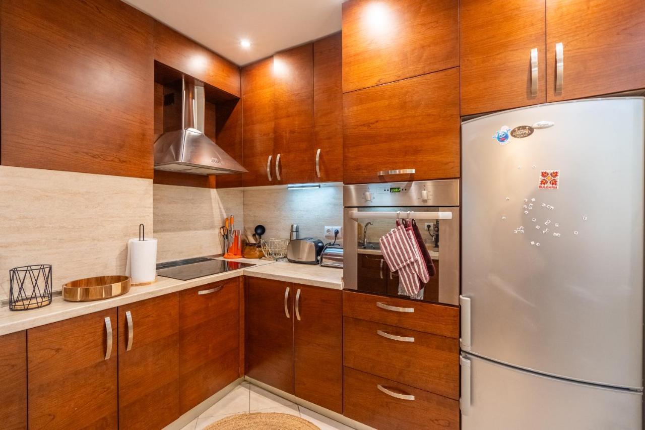Premium Comfy 2Bdr Apt - Free Parking - Fast Wi-Fi София Екстериор снимка
