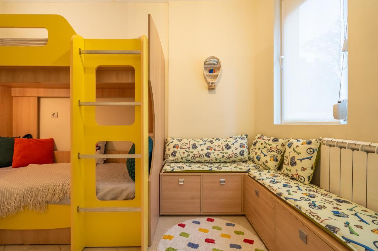 Premium Comfy 2Bdr Apt - Free Parking - Fast Wi-Fi София Екстериор снимка