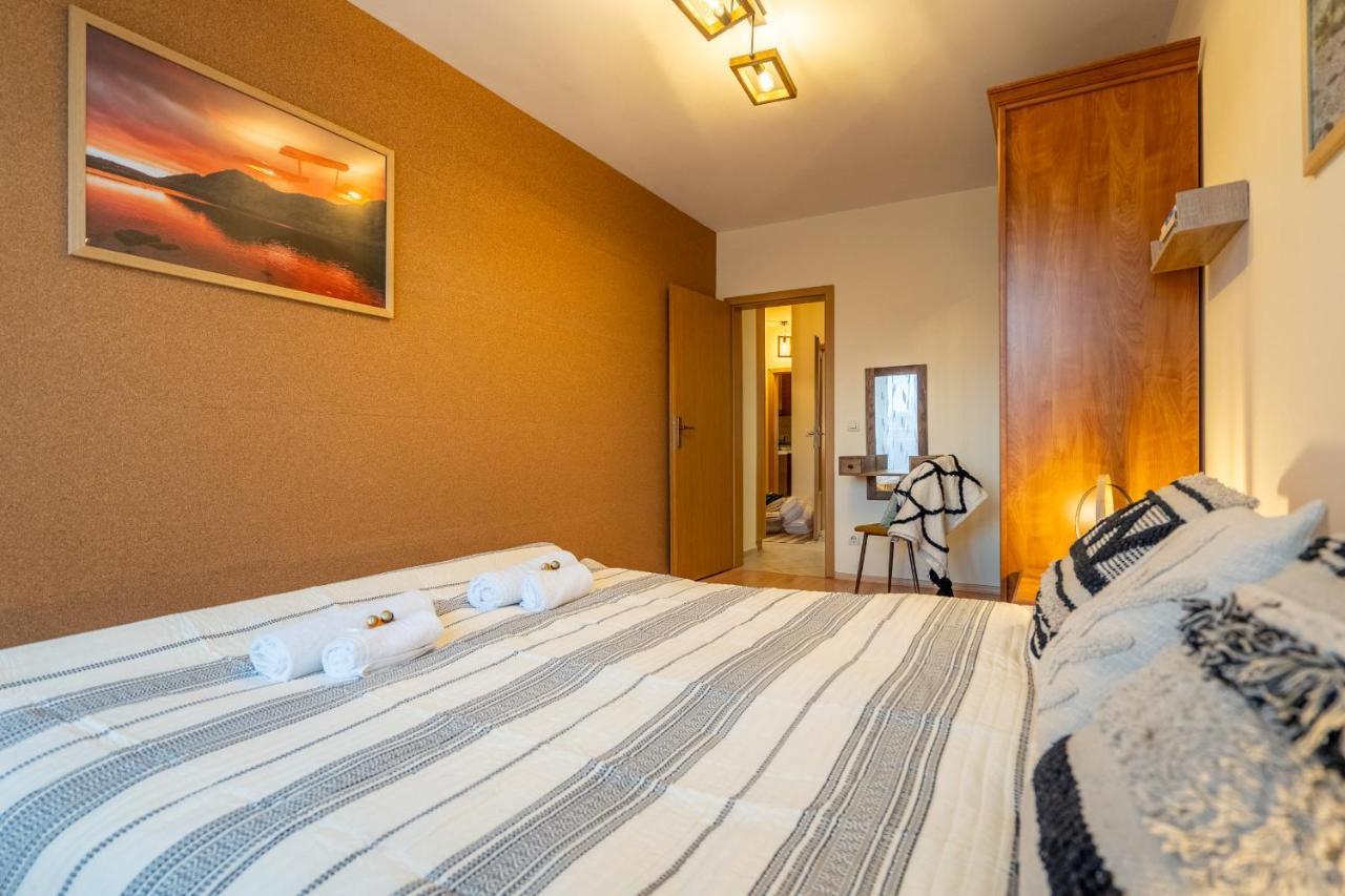 Premium Comfy 2Bdr Apt - Free Parking - Fast Wi-Fi София Екстериор снимка