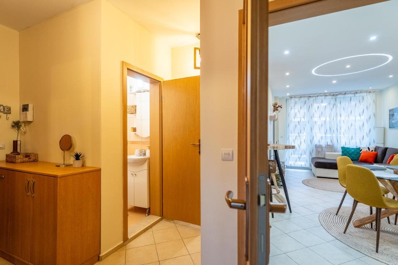 Premium Comfy 2Bdr Apt - Free Parking - Fast Wi-Fi София Екстериор снимка