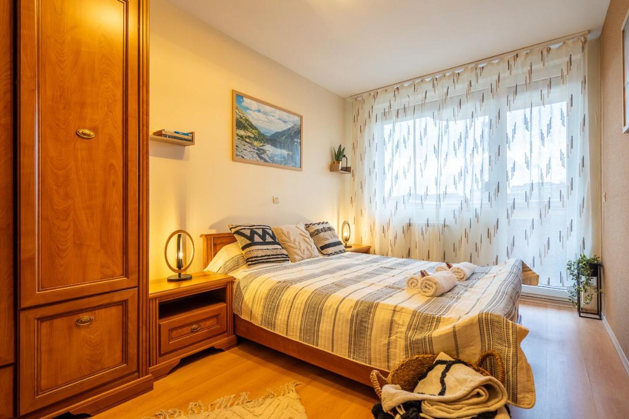 Premium Comfy 2Bdr Apt - Free Parking - Fast Wi-Fi София Екстериор снимка