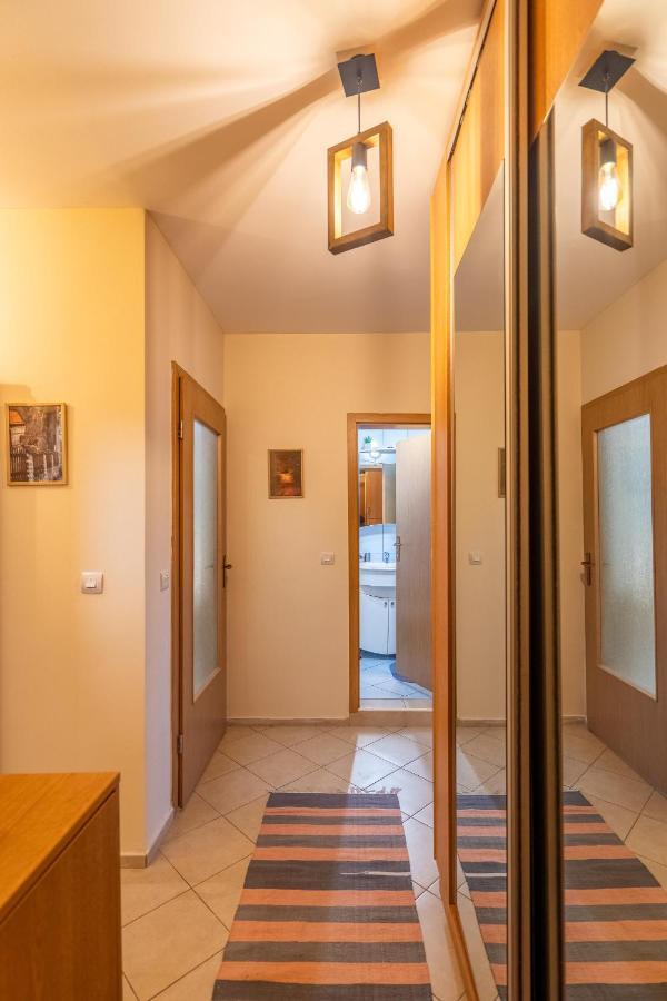 Premium Comfy 2Bdr Apt - Free Parking - Fast Wi-Fi София Екстериор снимка