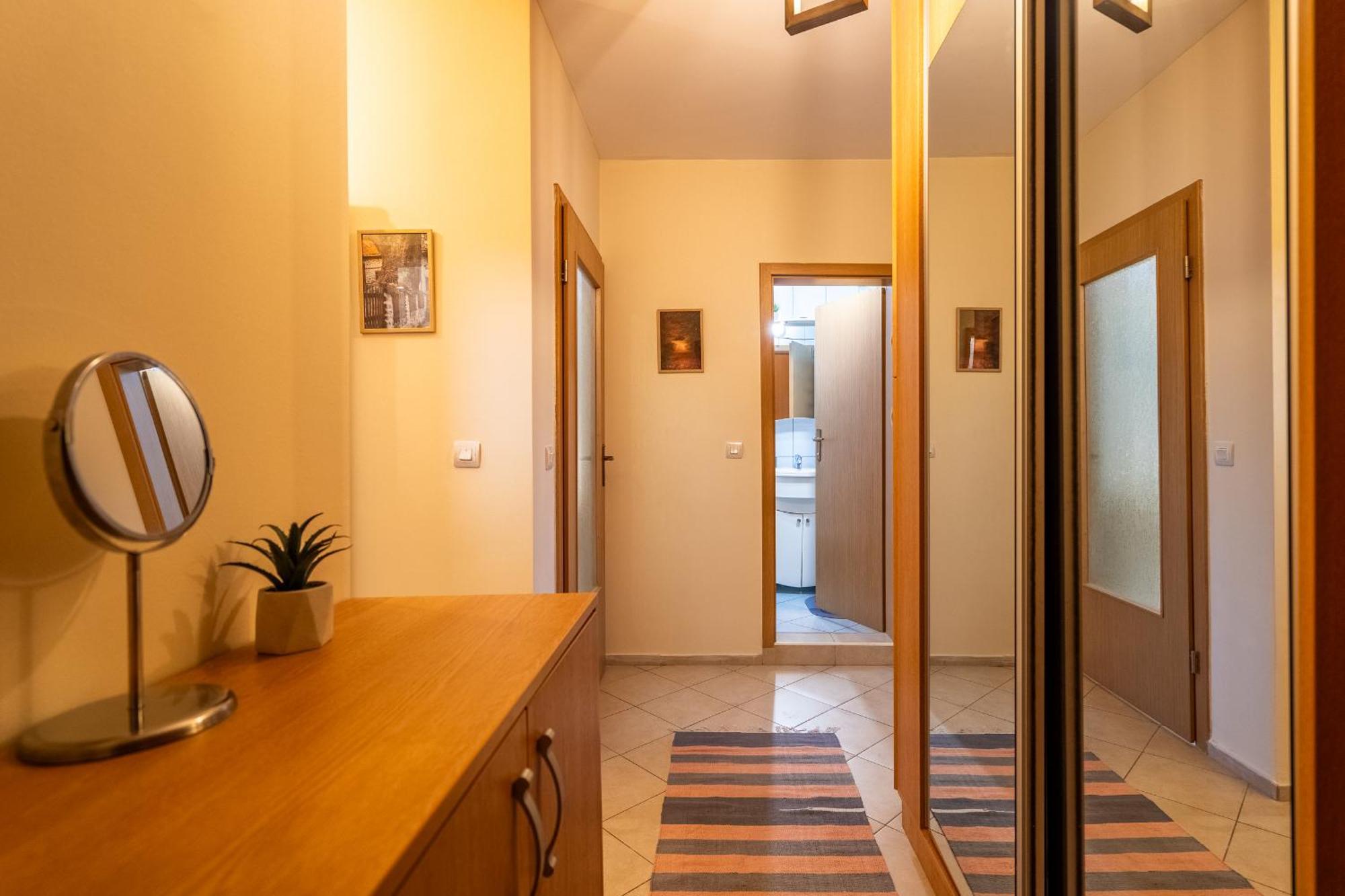 Premium Comfy 2Bdr Apt - Free Parking - Fast Wi-Fi София Екстериор снимка