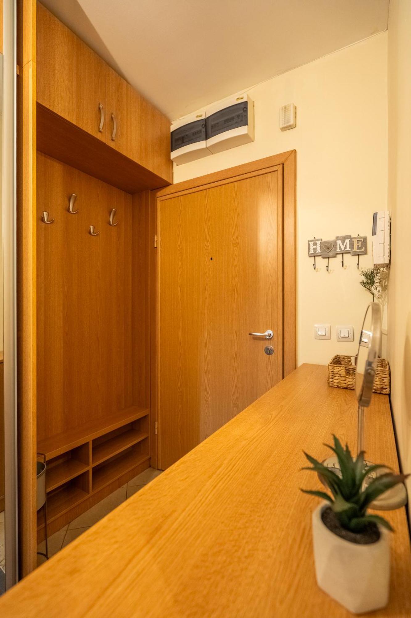 Premium Comfy 2Bdr Apt - Free Parking - Fast Wi-Fi София Екстериор снимка