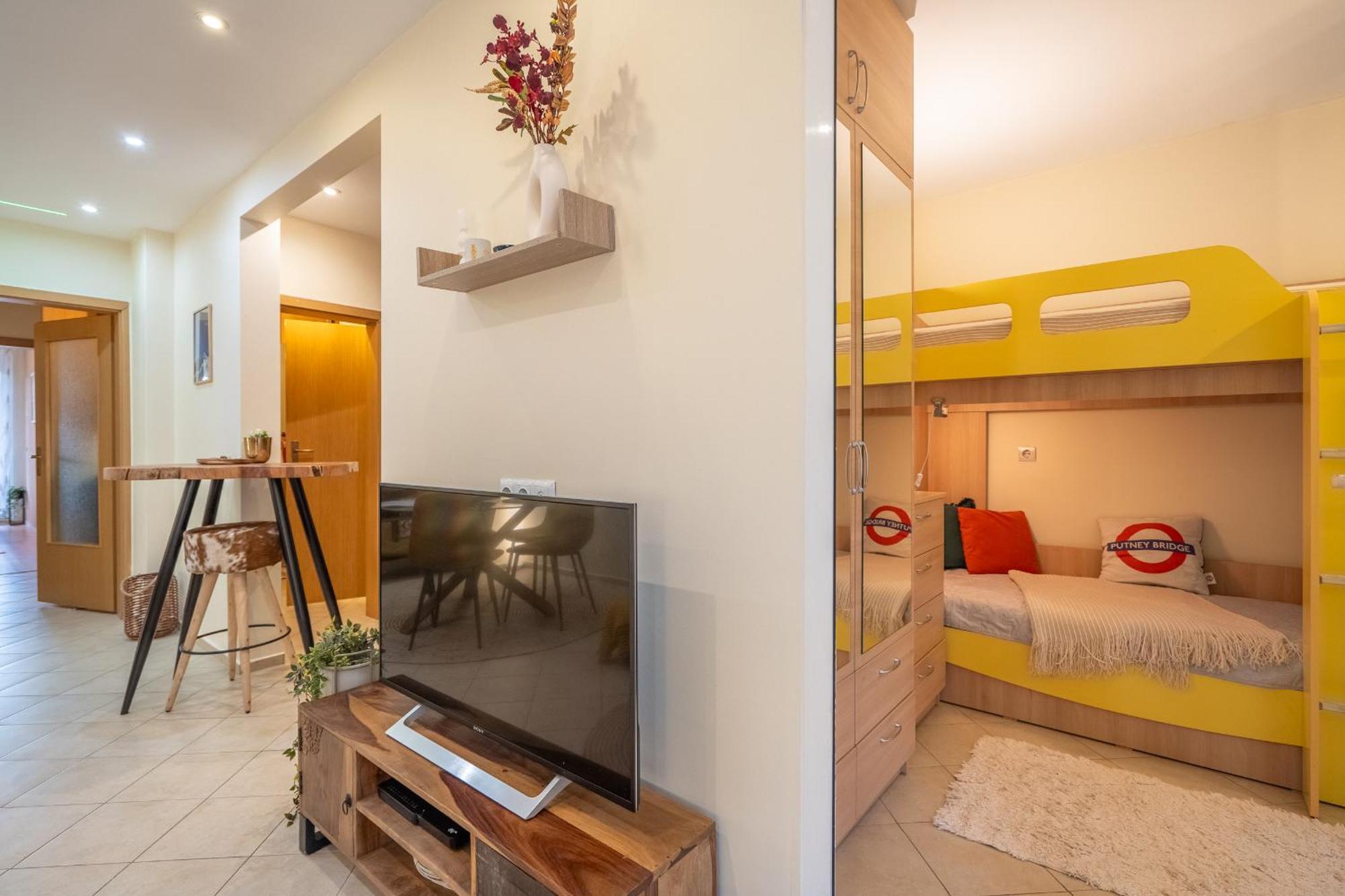 Premium Comfy 2Bdr Apt - Free Parking - Fast Wi-Fi София Екстериор снимка
